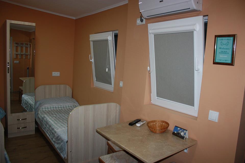 Guesthouse On Benashvili Tbilisi Ngoại thất bức ảnh